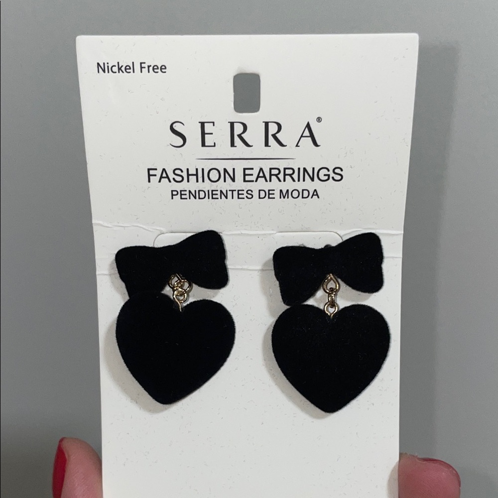 Serra Black Heart Earrings